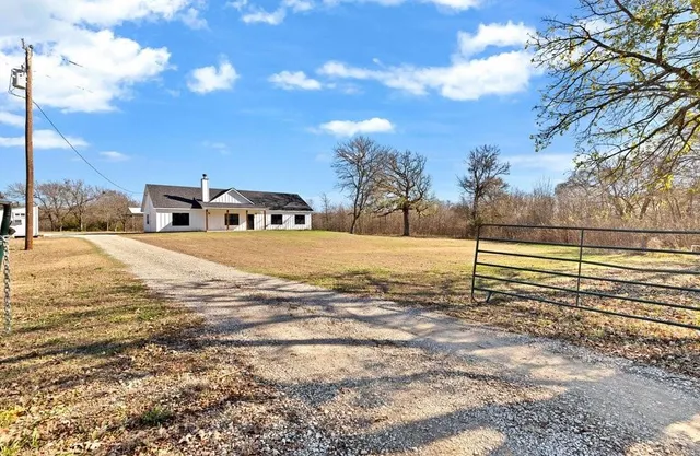 $449,000 | 1444 County Road 4630, Trenton, TX 75490