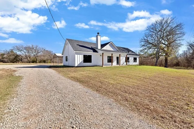 $449,000 | 1444 County Road 4630, Trenton, TX 75490