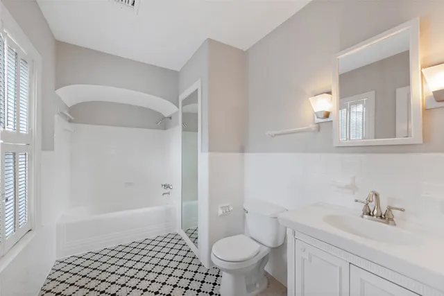 $3,295 | 1609 Driscoll Street, Houston, TX 77019