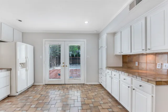 $3,295 | 1609 Driscoll Street, Houston, TX 77019