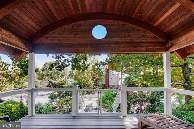 $975,000 | 2606 South Hayes Street, Arlington, VA 22202