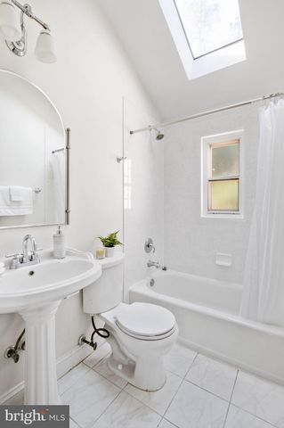 $975,000 | 2606 South Hayes Street, Arlington, VA 22202