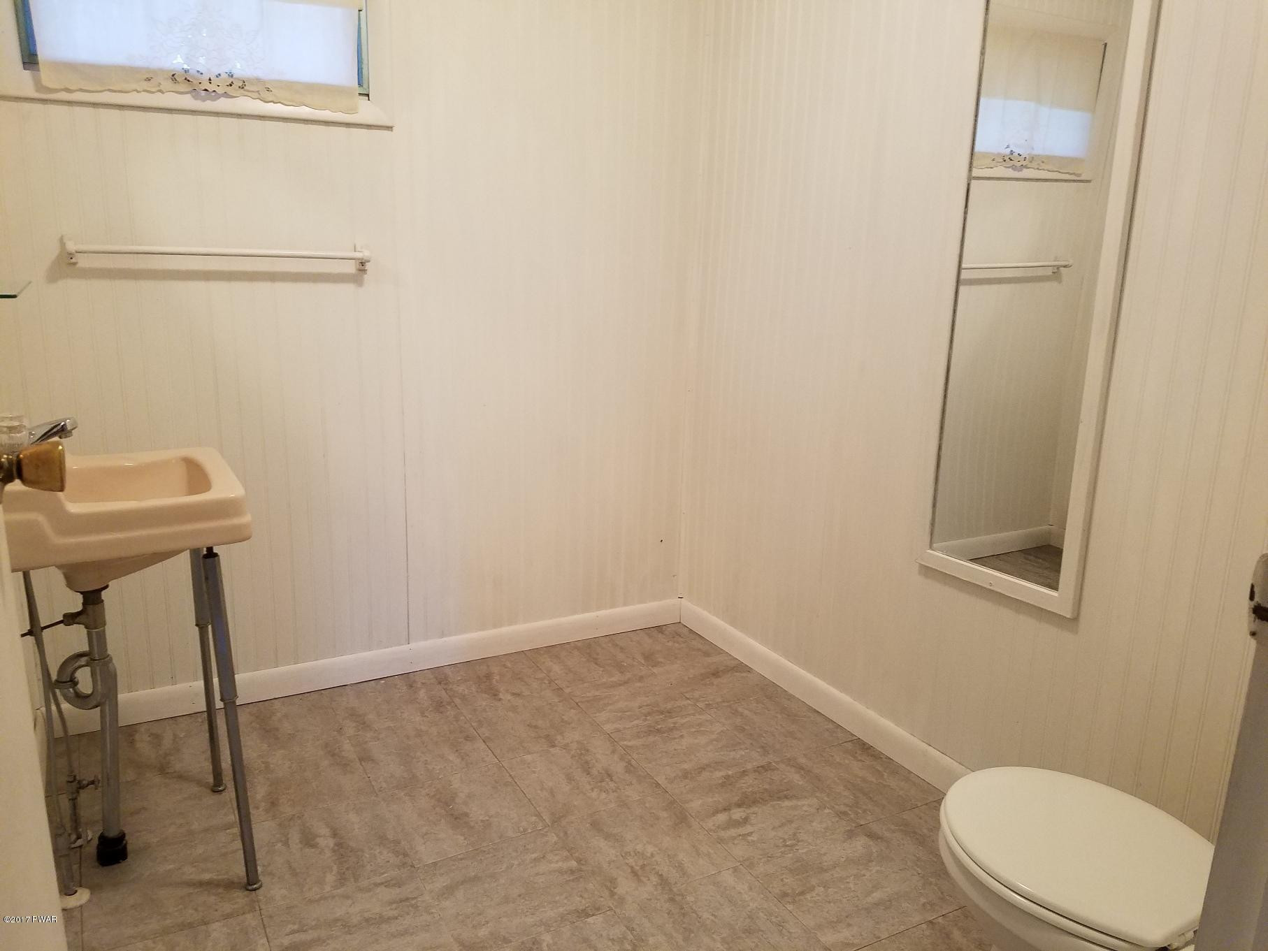 10 Poplar Road Pleasant Mount, PA 18453 - Photo 10 of 14 Master Half bathroom