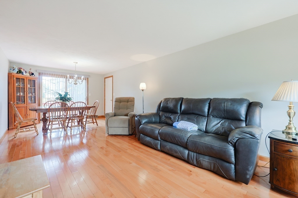 32 Country Side Road, Unit 32 Bellingham, MA 02019 - Photo 8 of 28 Gallery Image 8