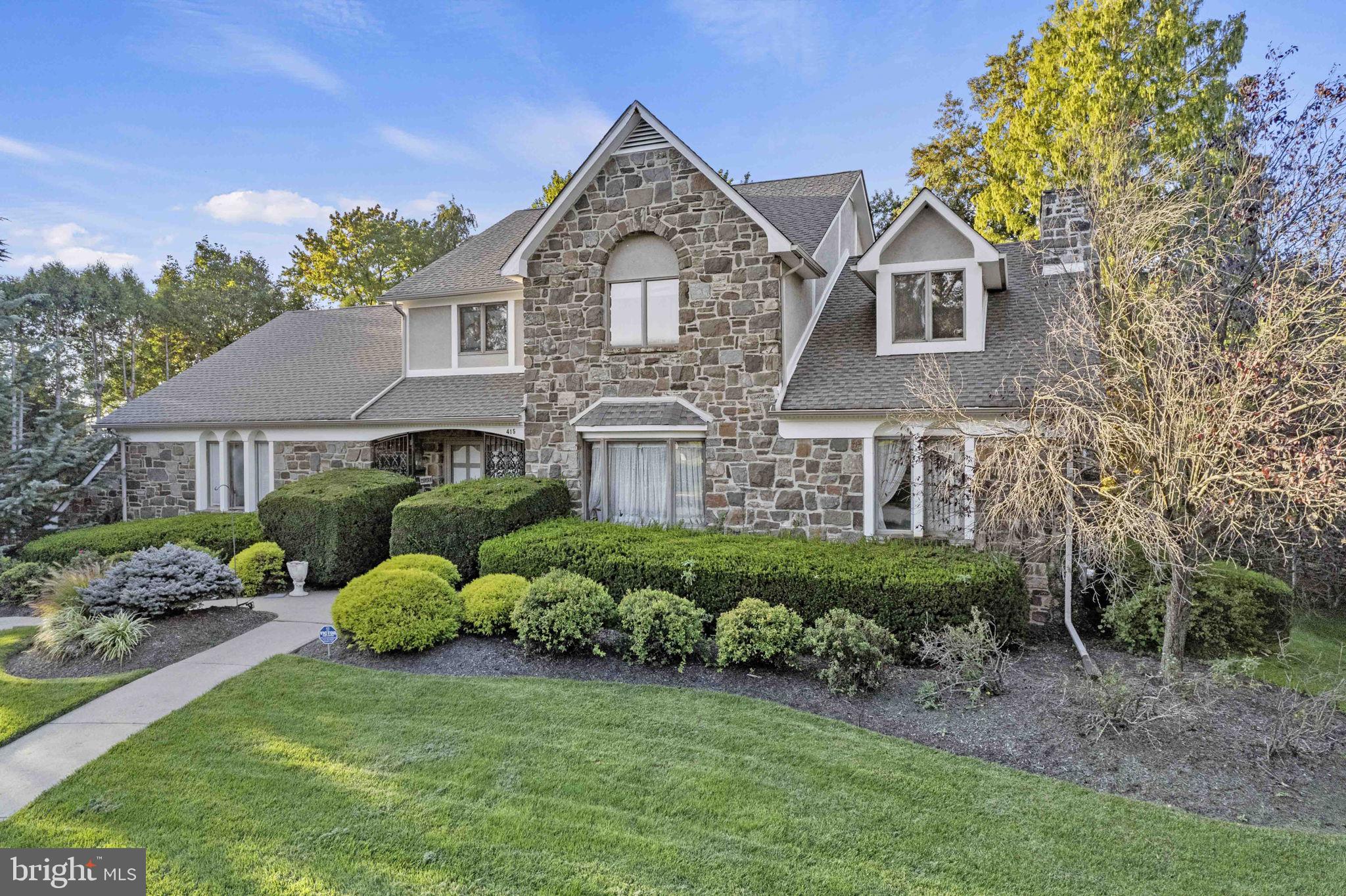 415 Vernon Road Jenkintown, PA 19046 - Photo 3 of 46