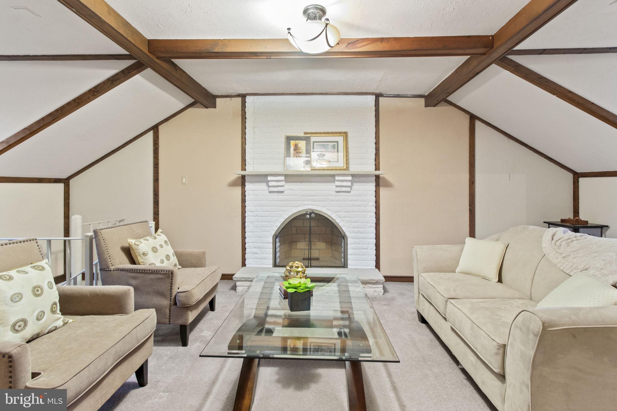 415 Vernon Road Jenkintown, PA 19046 - Photo 34 of 46 Second Floor Sitting Area