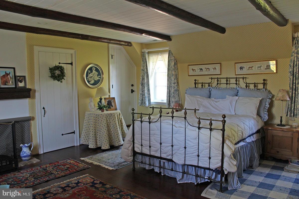 21011 St Louis Road Middleburg, VA 20117 - Photo 8 of 25 Bedroom