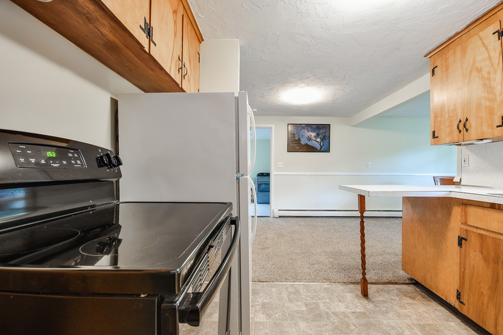 12 Riner Street Framingham, MA 01701 - Photo 8 of 30