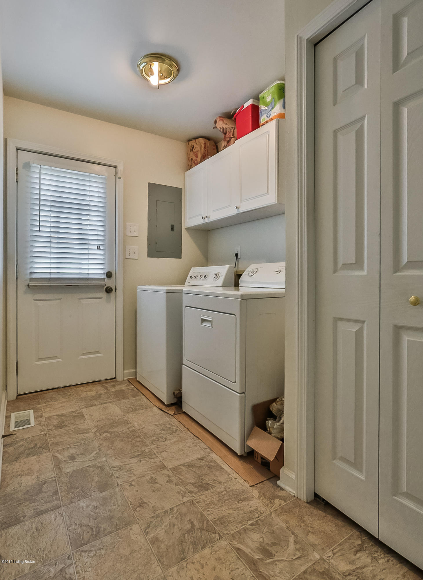 472 Travis Road Taylorsville, KY 40071 - Photo 23 of 36 Laundry Room