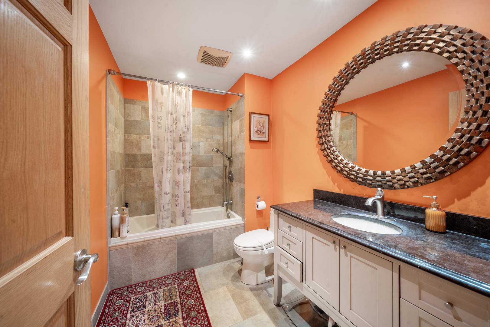 5N750 Medinah Road Medinah, IL 60157 - Photo 23 of 53 a bathroom with a sink a toilet and a tub