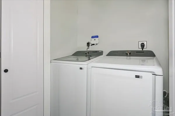 $851,400 | 8575 Gulf Boulevard, Unit 1401, Navarre Beach, FL 32566