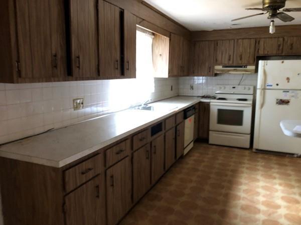 26 Demarco Road Sudbury, MA 01776 - Photo 4 of 16 Gallery Image 4