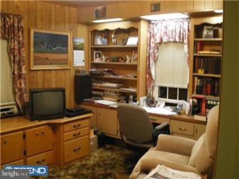 726 County Line Road Telford, PA 18969 - Photo 9 of 12 Office / Study