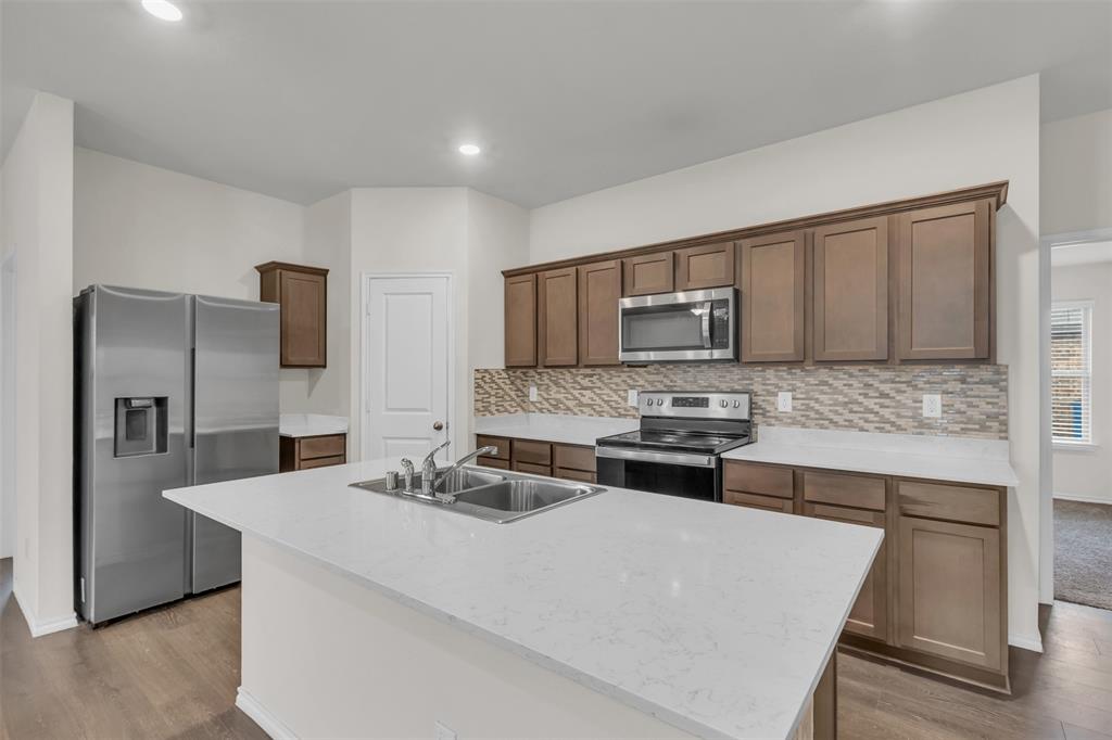 815 Ranahan Lane Royse City, TX 75189 - Photo 5 of 18