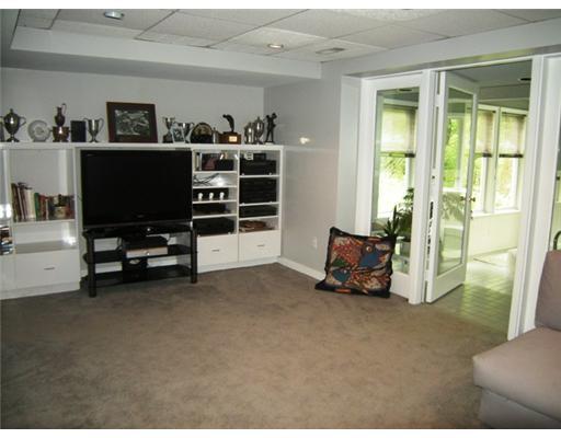 314 Wildberry Road Fox Chapel, PA 15238 - Photo 14 of 18 Family Room.