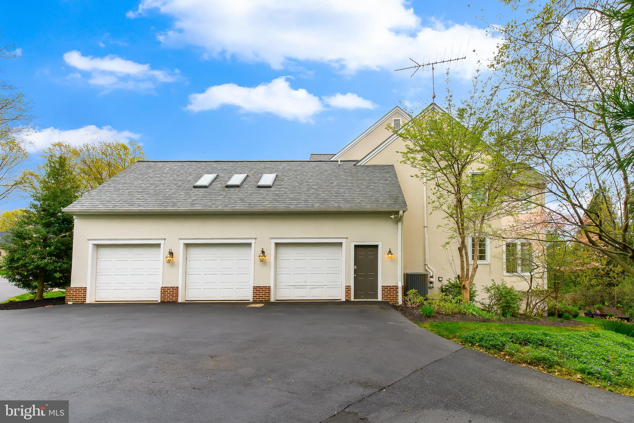 28 Pintail Turn Lititz, PA 17543 - Photo 4 of 66