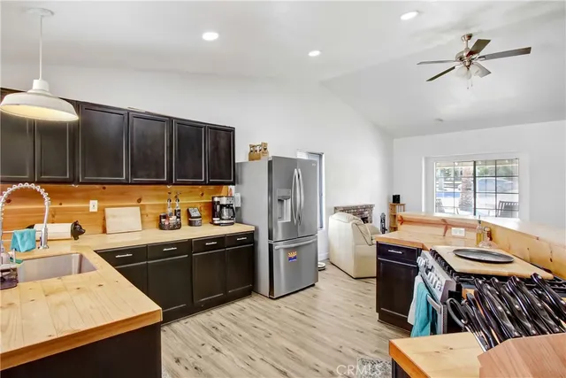 $550,000 | 21703 Corso Alto Avenue, Nuevo, CA 92567