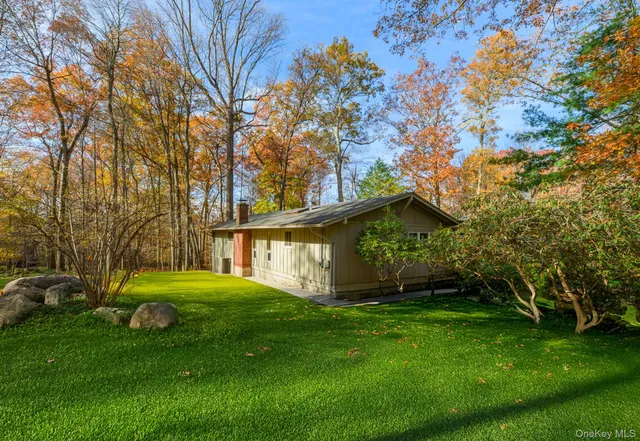 $899,000 | 11 Charnwood Drive, Montebello, NY 10901