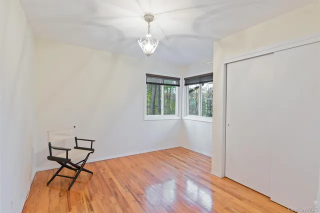 $899,000 | 11 Charnwood Drive, Montebello, NY 10901