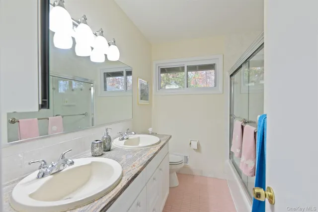 $899,000 | 11 Charnwood Drive, Montebello, NY 10901