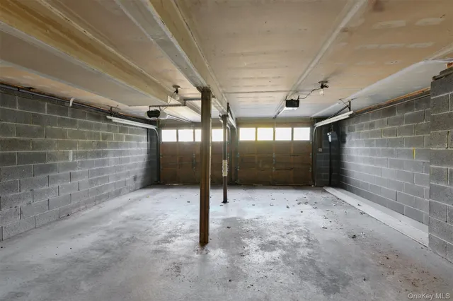 $899,000 | 11 Charnwood Drive, Montebello, NY 10901