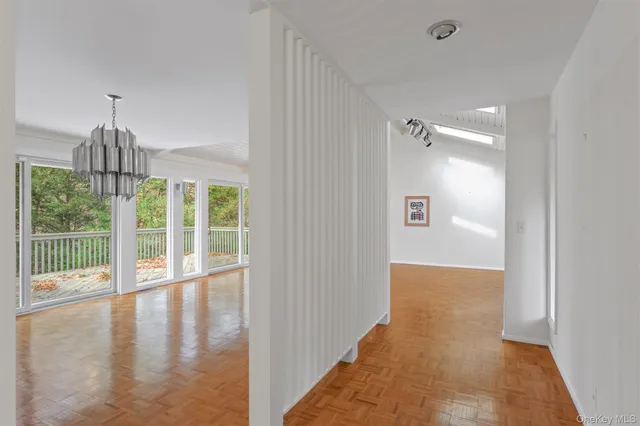 $899,000 | 11 Charnwood Drive, Montebello, NY 10901