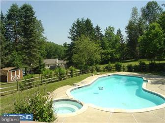865 Peck Road Downingtown, PA 19335 - Photo 3 of 12 Gallery Image 3