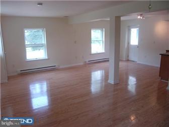 865 Peck Road Downingtown, PA 19335 - Photo 4 of 12 Gallery Image 4