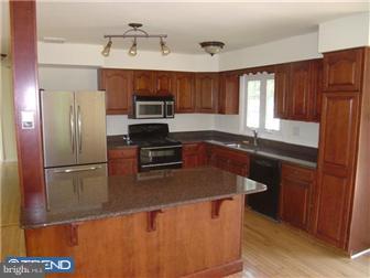 865 Peck Road Downingtown, PA 19335 - Photo 5 of 12 Gallery Image 5