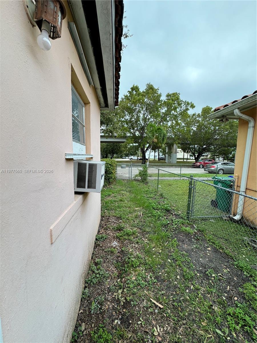 2652 Southwest 23rd Avenue, Unit BACK Miami, FL 33133 - Photo 6 of 11