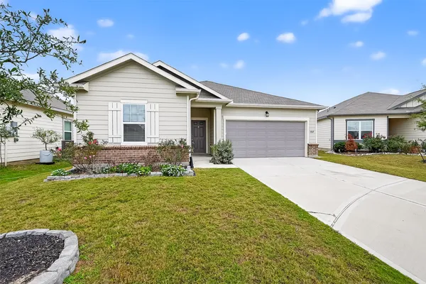 $2,000 | 1065 Long Bay Court, Brookshire, TX 77423