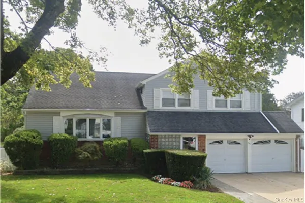 $5,900 | 56 Convent Road, Syosset, NY 11791