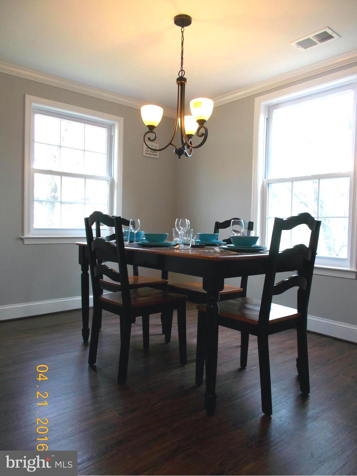 2418 Alma Road Baltimore, MD 21227 - Photo 5 of 25 Dining Room