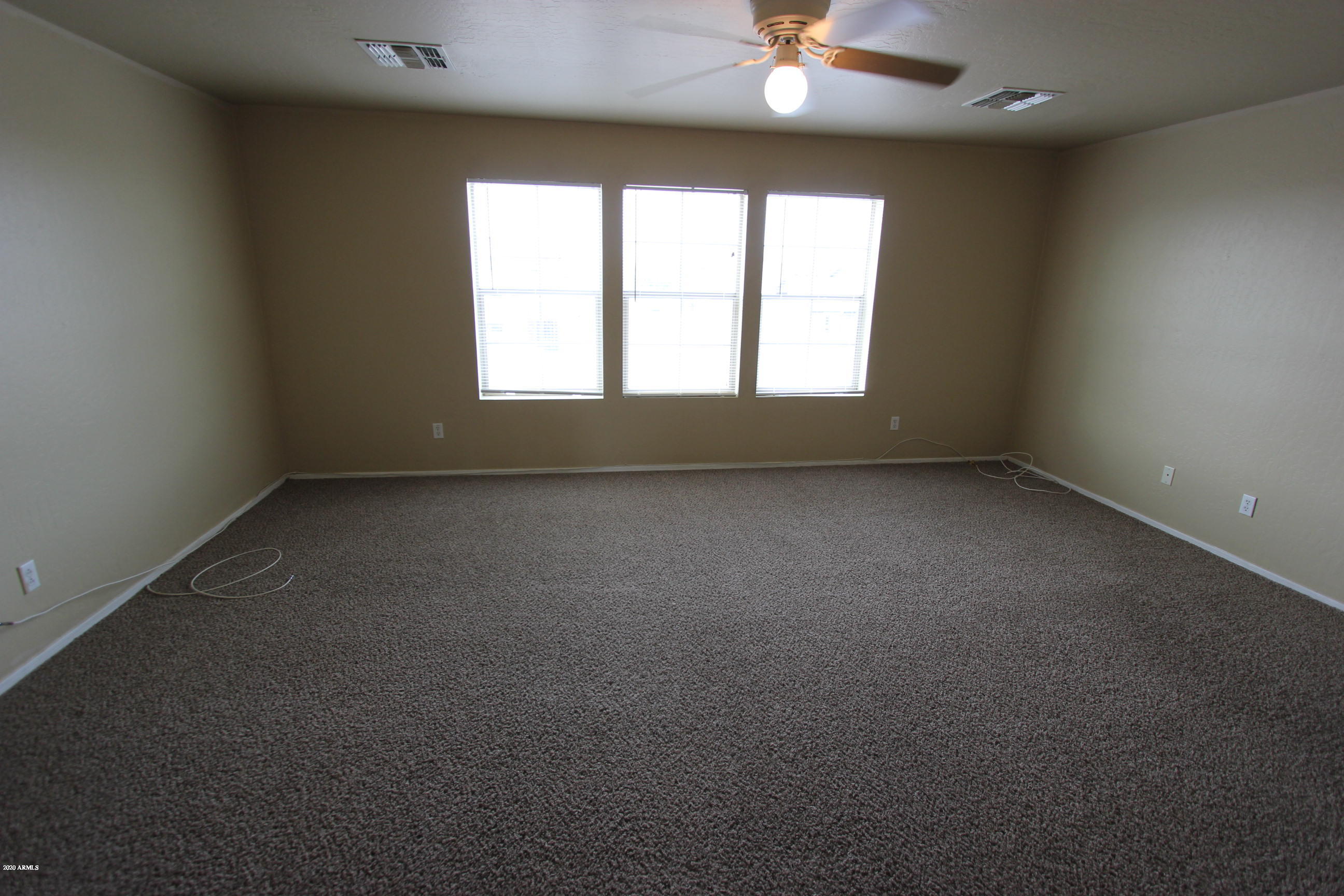 3125 West Fremont Rd. Phoenix, AZ 85041 - Photo 20 of 33 IMG_4190