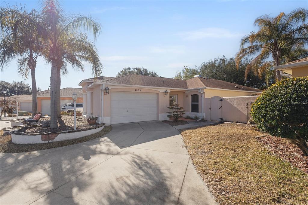 1828 Marquez Loop Lady Lake, FL 32159 - Photo 29 of 36