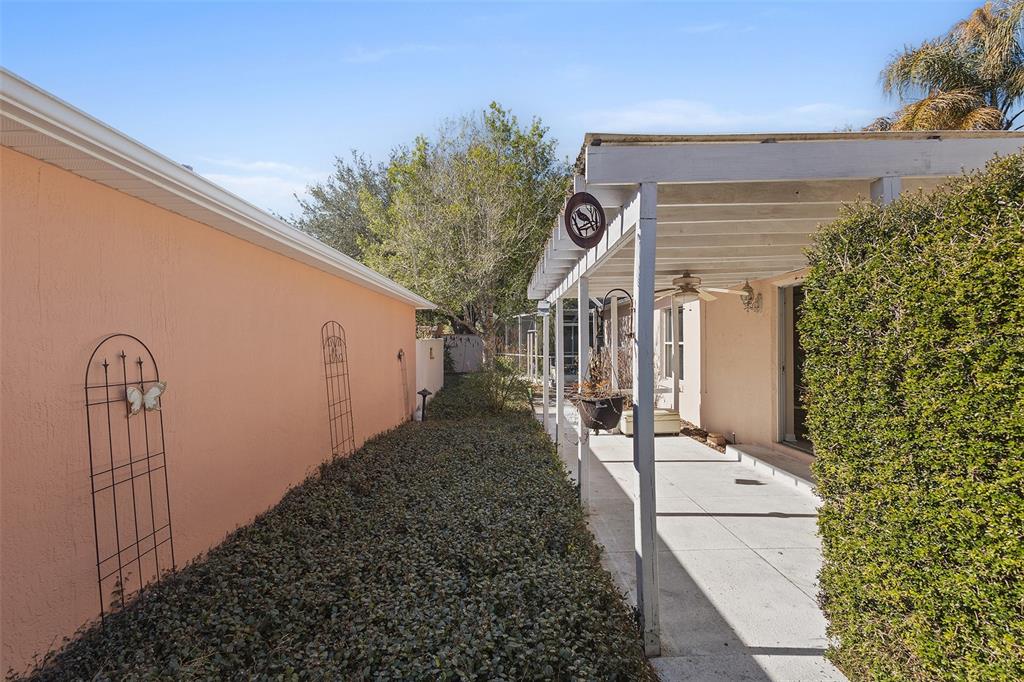 1828 Marquez Loop Lady Lake, FL 32159 - Photo 32 of 36