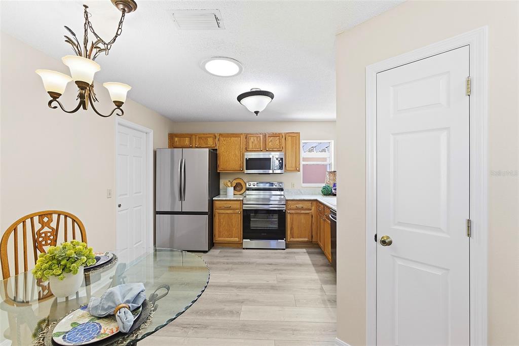 1828 Marquez Loop Lady Lake, FL 32159 - Photo 4 of 36