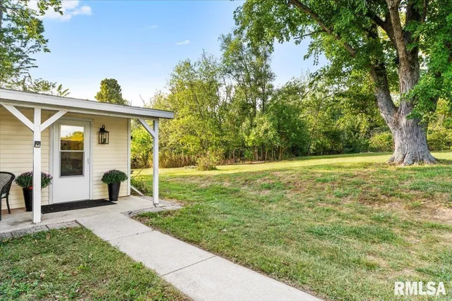 $199,900 | 5765 Mansion Road, Chatham, IL 62629