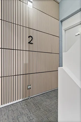 $560,000 | 5830 North Lincoln Avenue, Unit 2W, Chicago, IL 60659