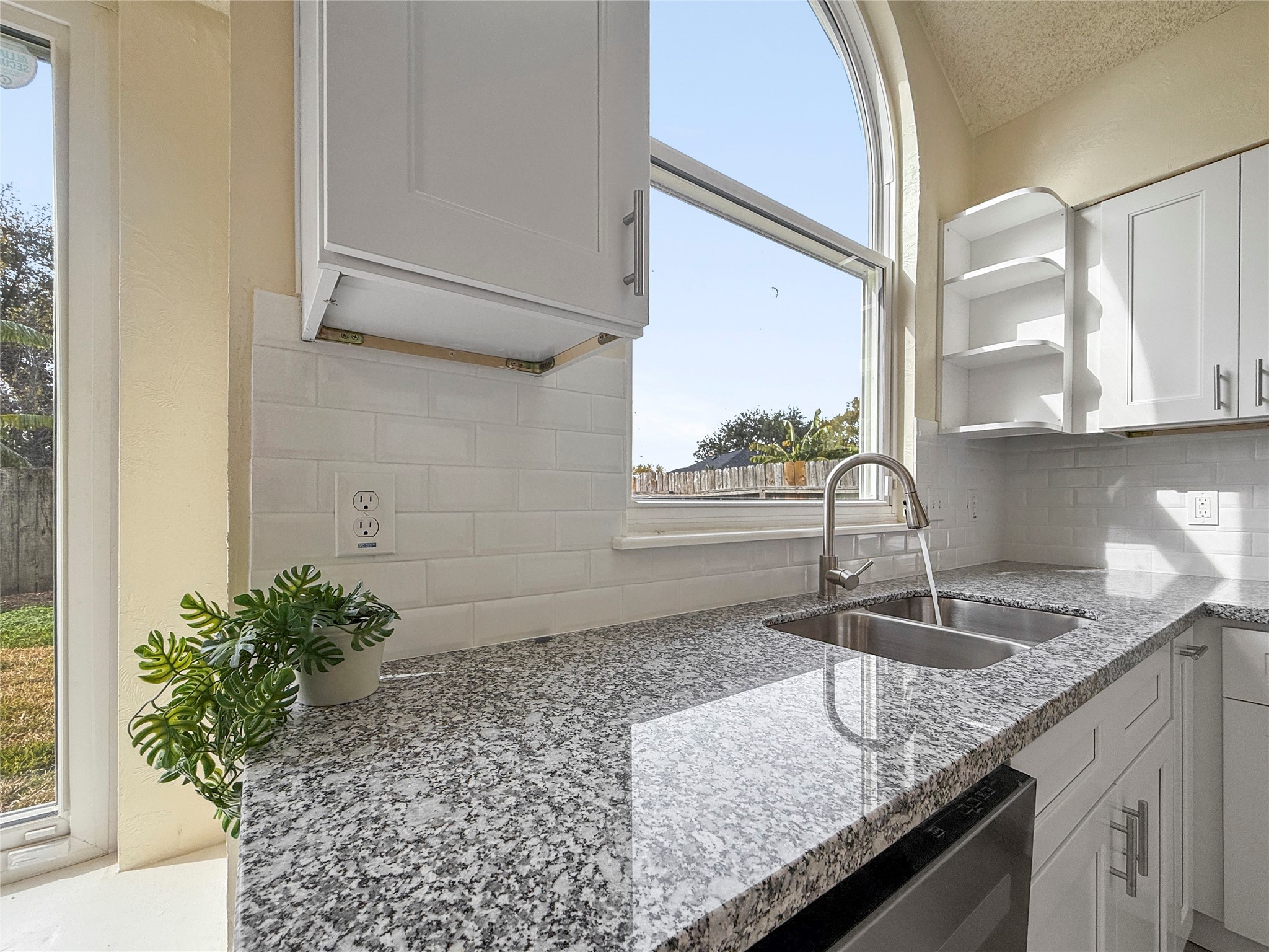 13635 Repa Lane Houston, TX 77014 - Photo 25 of 50 Countertops all around for a good amount of workspace.