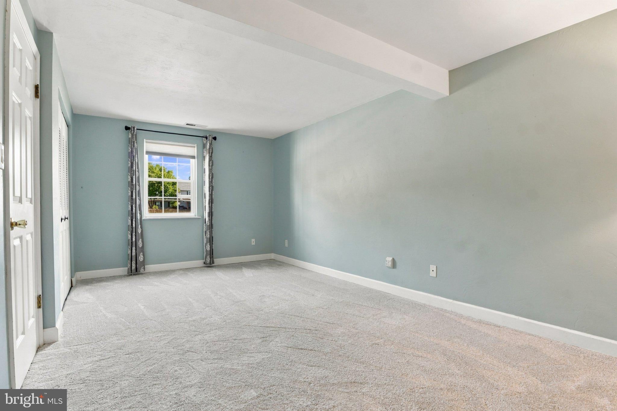 2343 Heather Road York, PA 17408 - Photo 25 of 61 Primary bedroom
