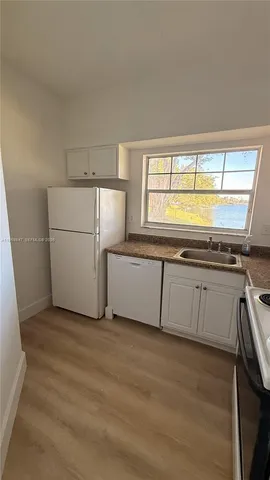 $2,400 | 2301 Northwest 96th Terrace, Unit 16N, Pembroke Pines, FL 33024