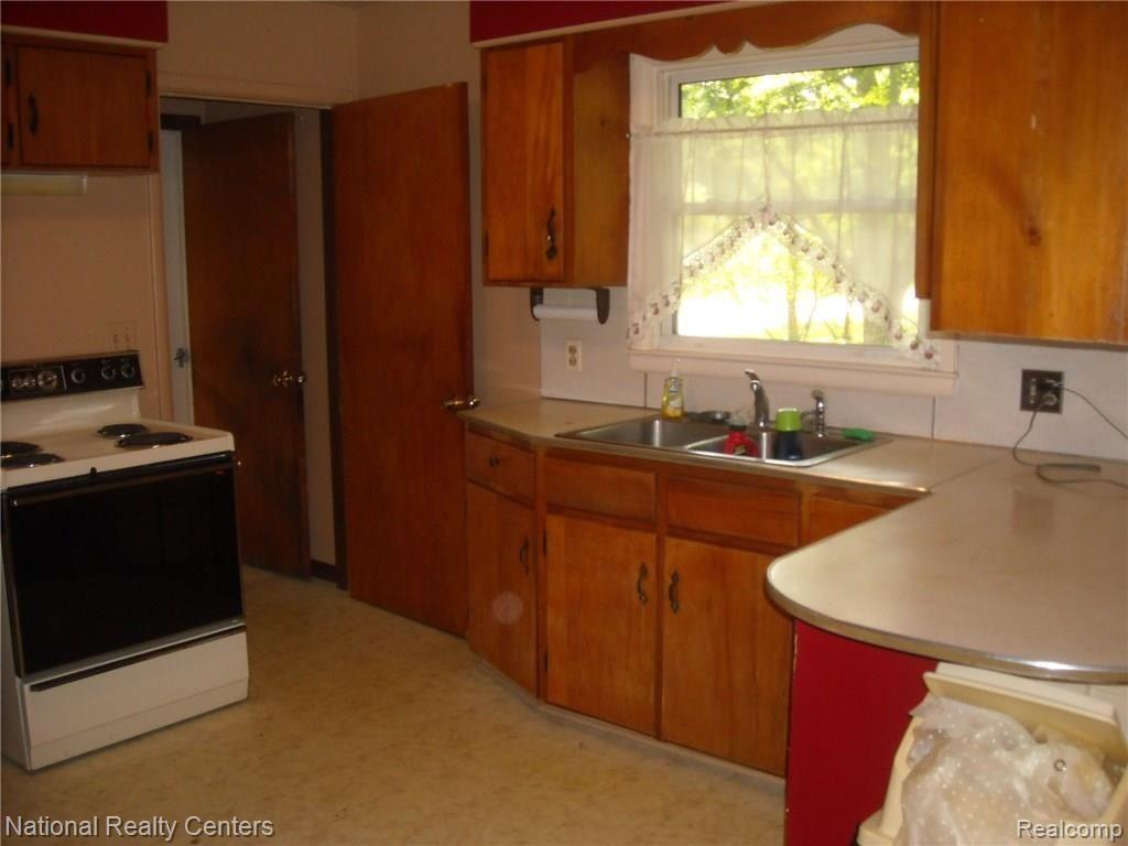 101 Arizona Avenue Rochester Hills, MI 48309 - Photo 8 of 16