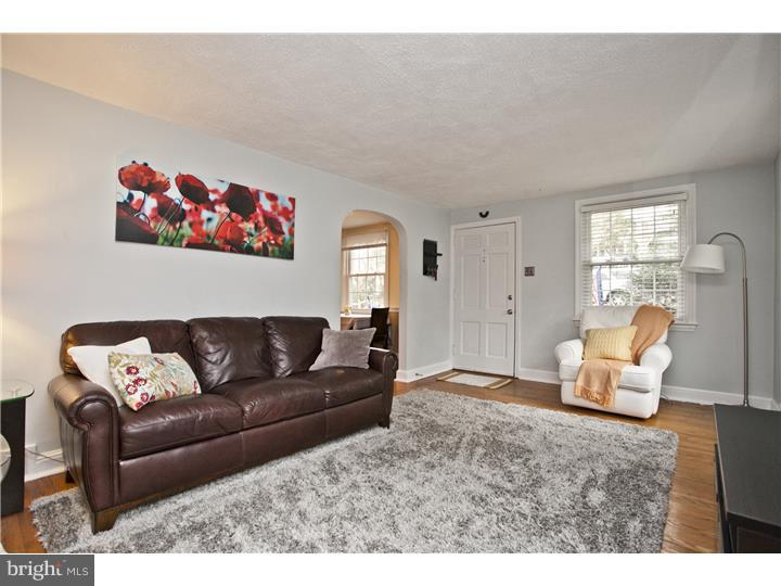 47 Letitia Lane Media, PA 19063 - Photo 3 of 25 Living Room
