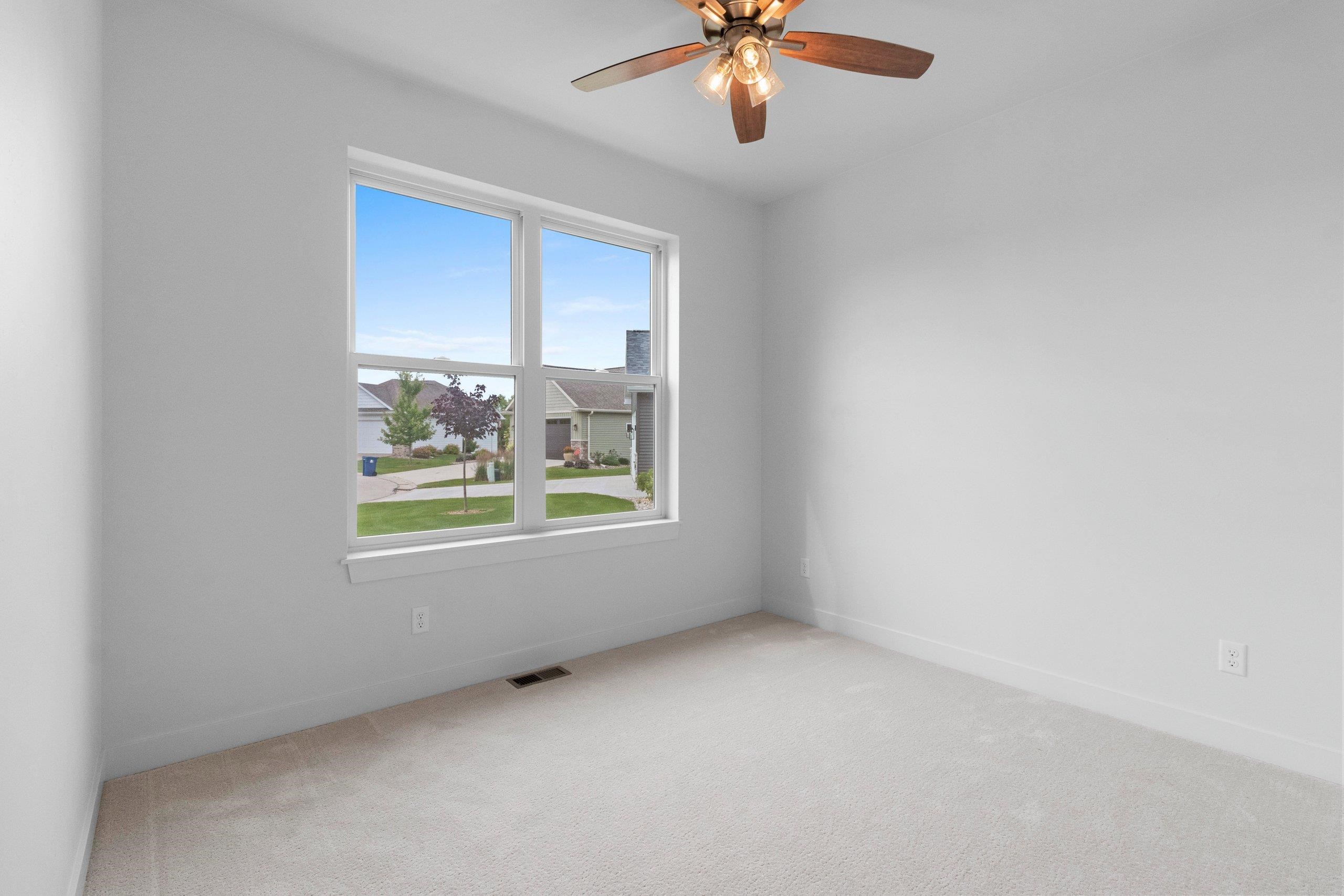920 Clover Court Menasha, WI 54952 - Photo 31 of 47