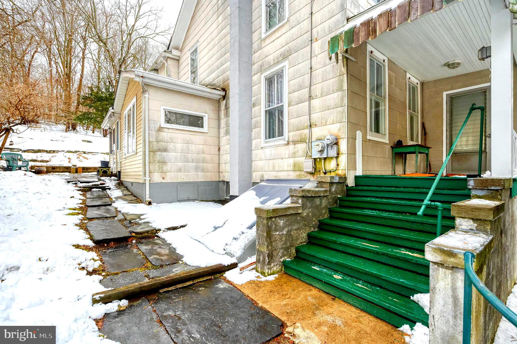 706 Chestnut Street Delta, PA 17314 - Photo 4 of 86 Slate steps to the back patio