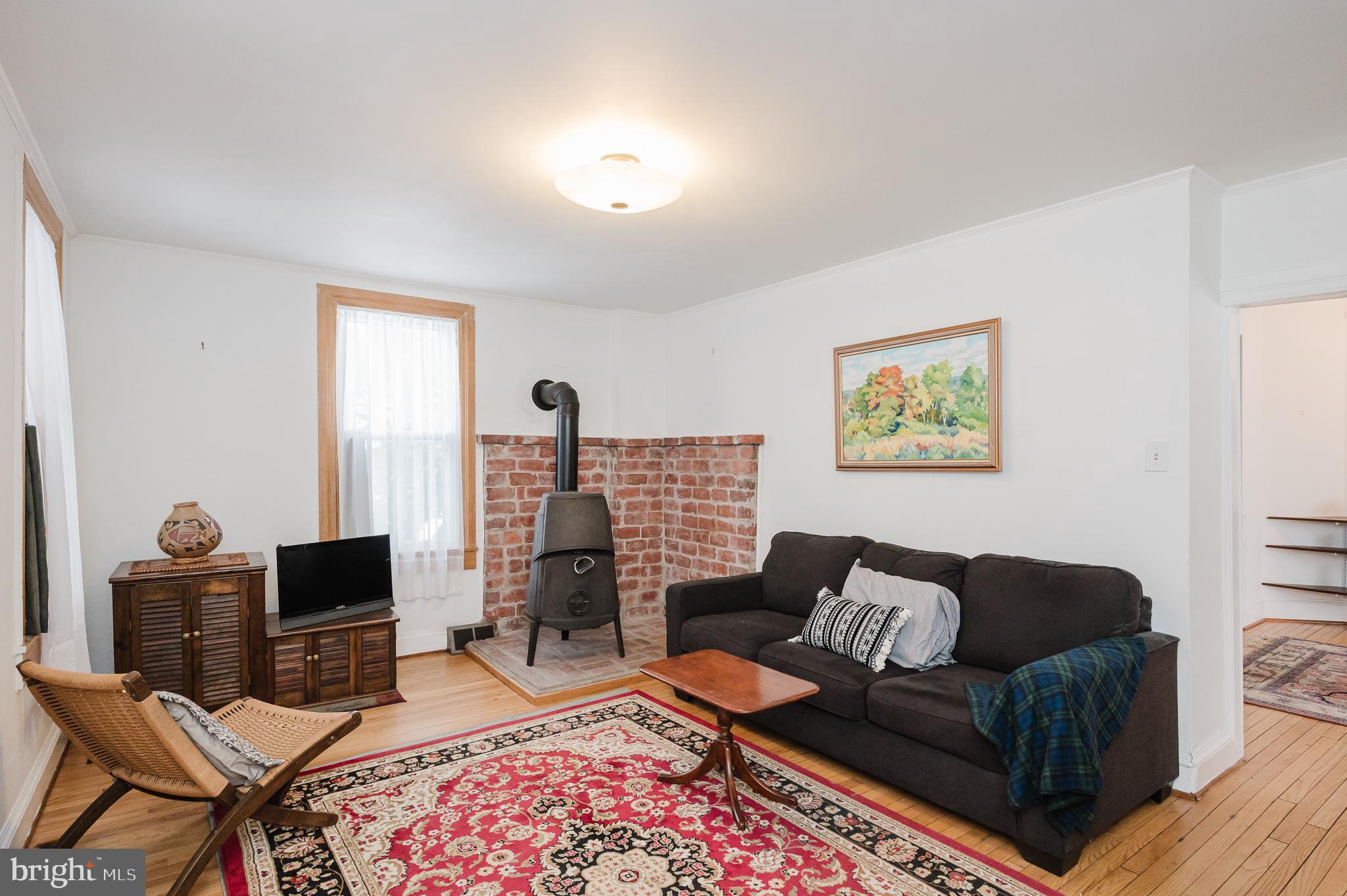706 Chestnut Street Delta, PA 17314 - Photo 9 of 86 Living Room