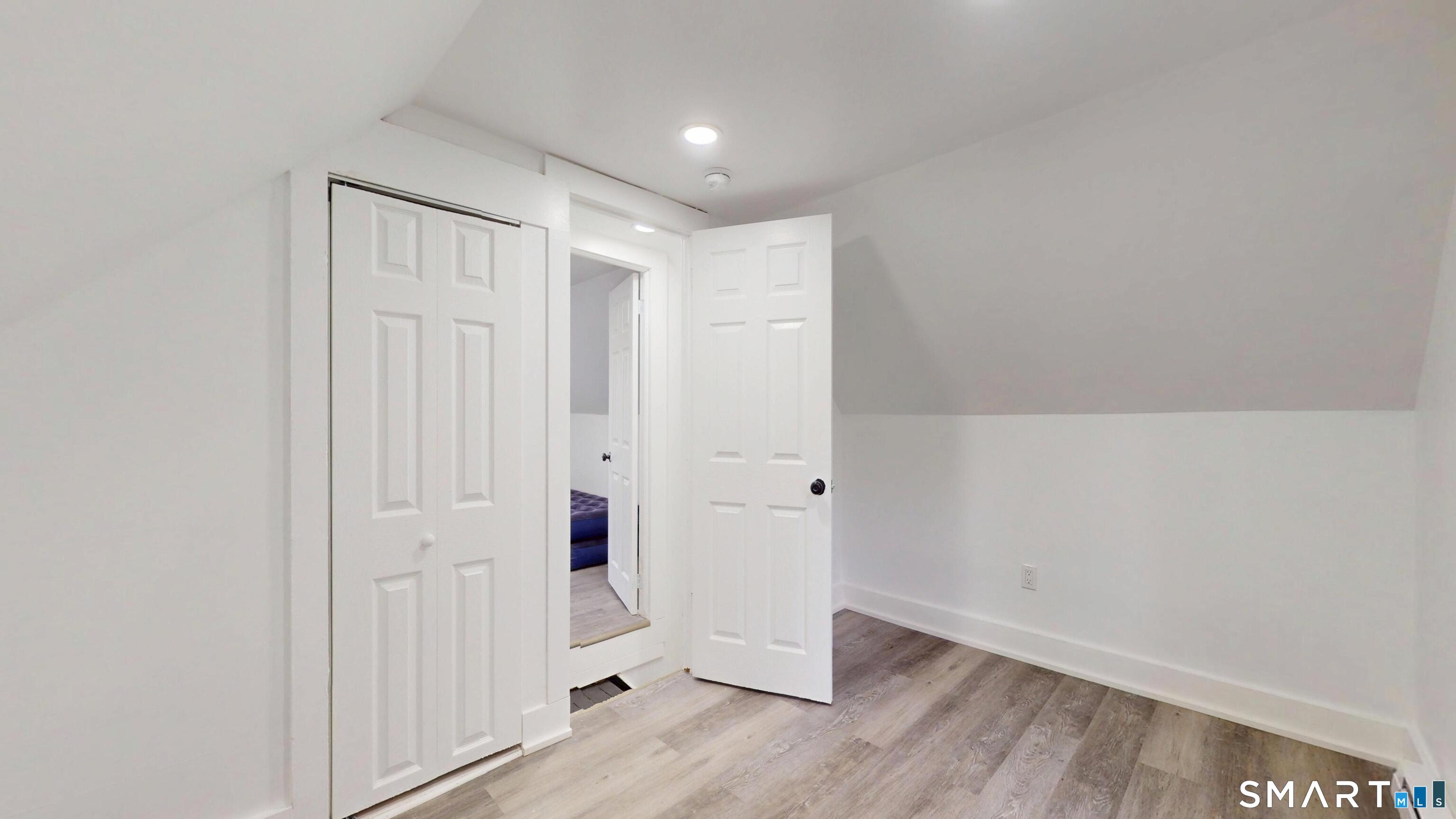 30 Pond Street Naugatuck, CT 06770 - Photo 14 of 36
