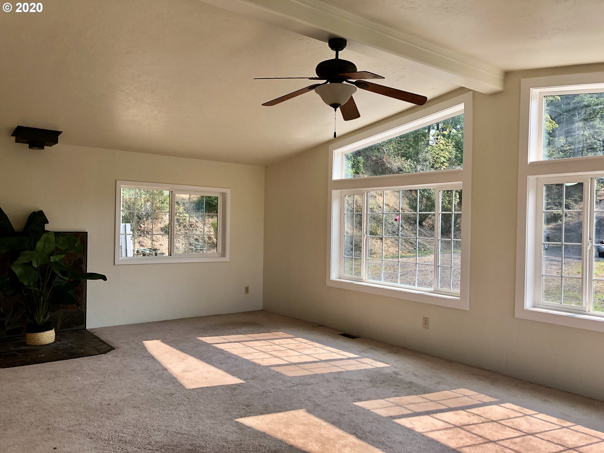 805 Keeney Hill Lane Drain, OR 97435 - Photo 7 of 32