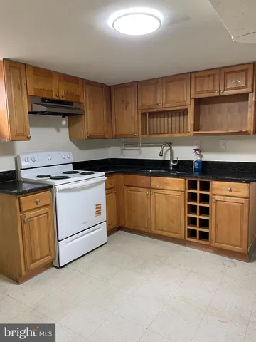 $435,000 | 2410 Lewisdale Drive, Hyattsville, MD 20783